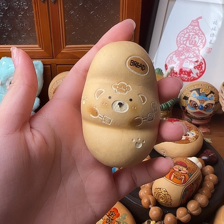 '***）木厨师小熊面包不退换