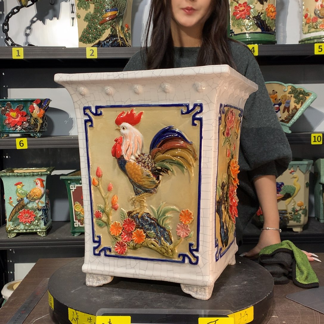 会***张高温烧制石湾盆花盆瑕疵