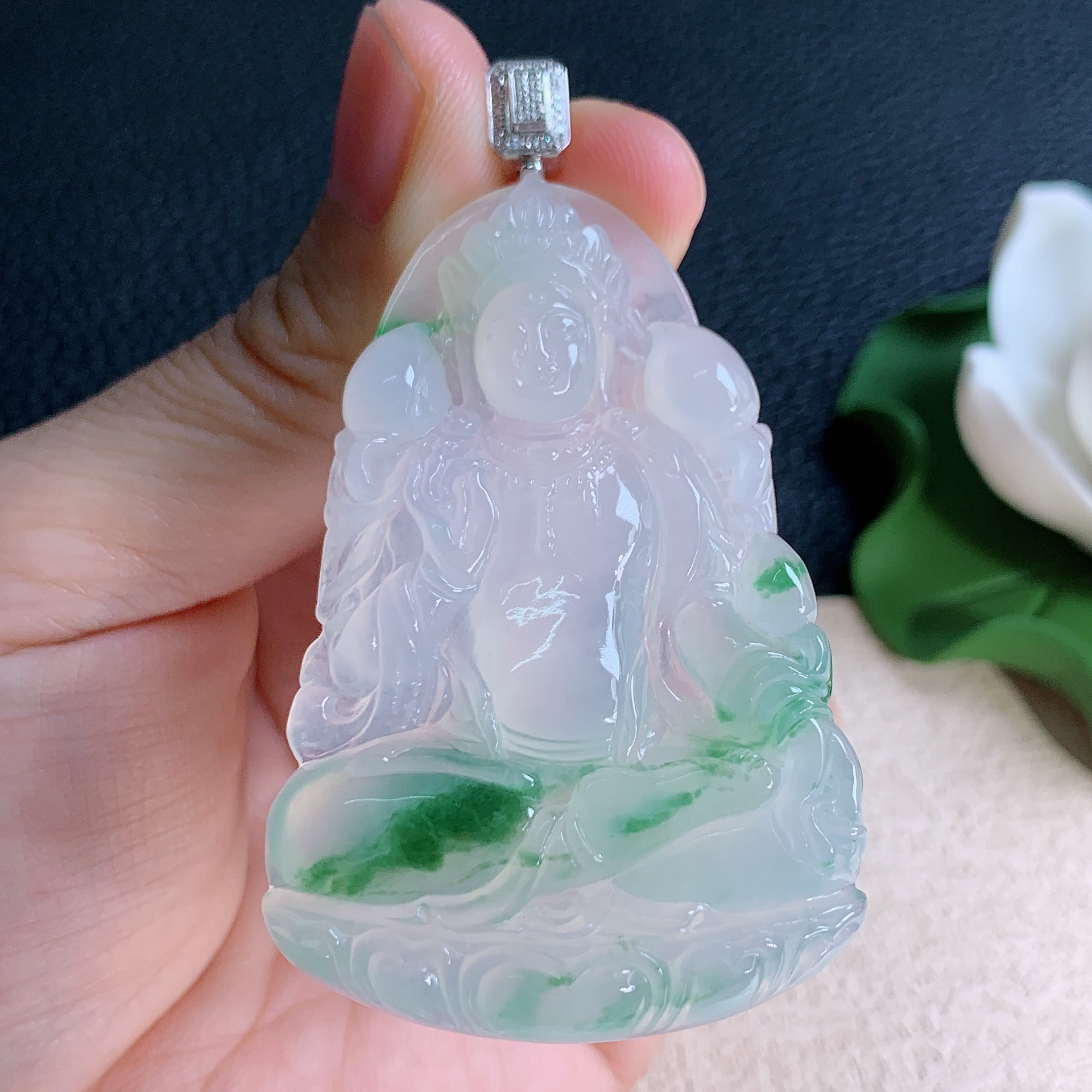 缅甸天然翡翠A货老坑冰种飘绿渡母吊坠精品时尚气质57.5*37.3*6.4