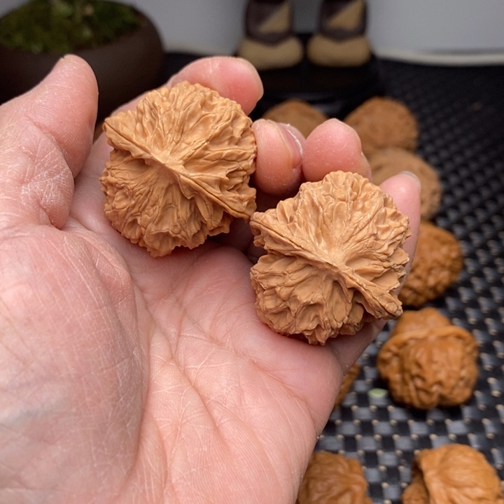 文玩核桃把件原桩36苹果