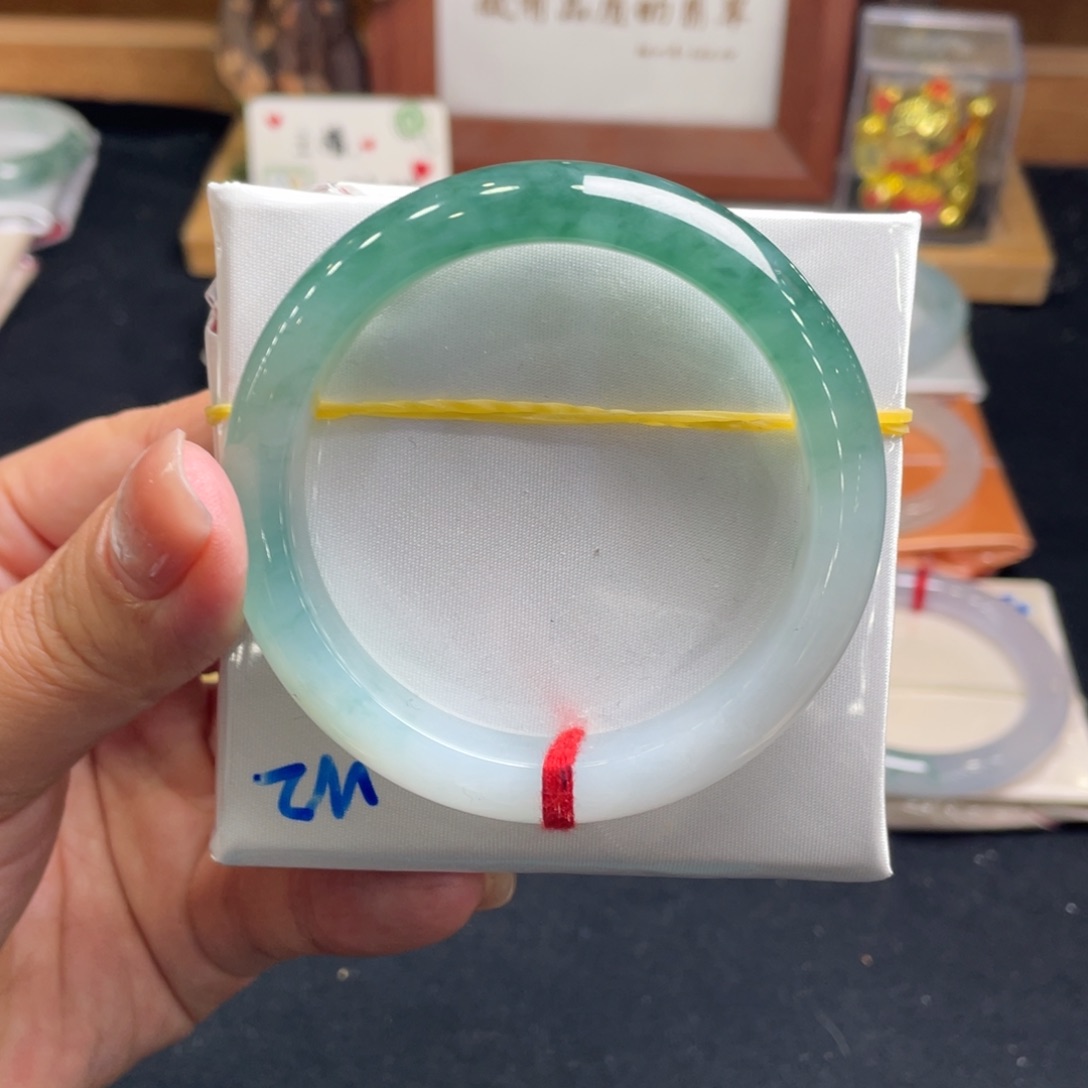 翡翠手镯未镶嵌翡翠54.8正圈