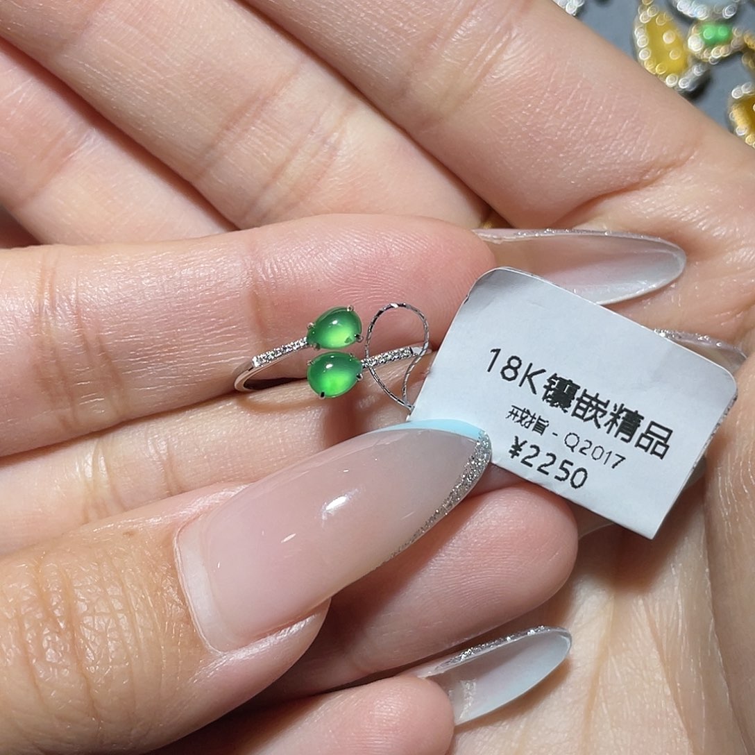 吊坠(不含链)18K金镶嵌翡翠