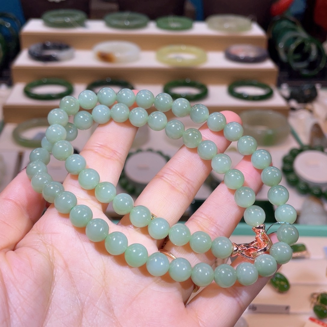 和田玉高品粉青女神链未镶嵌