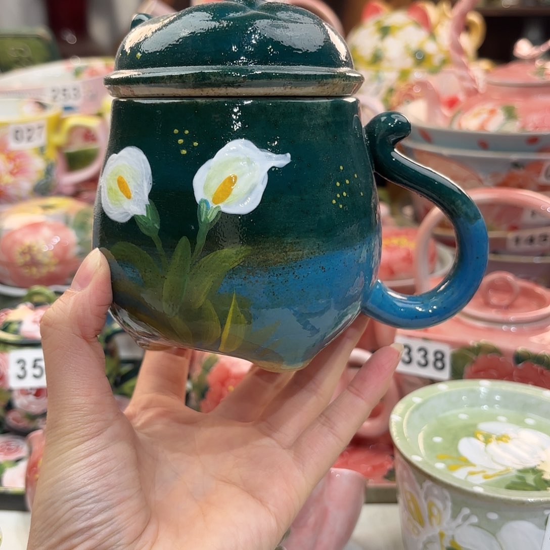 瓷片兔兔盖茨。兔兔好