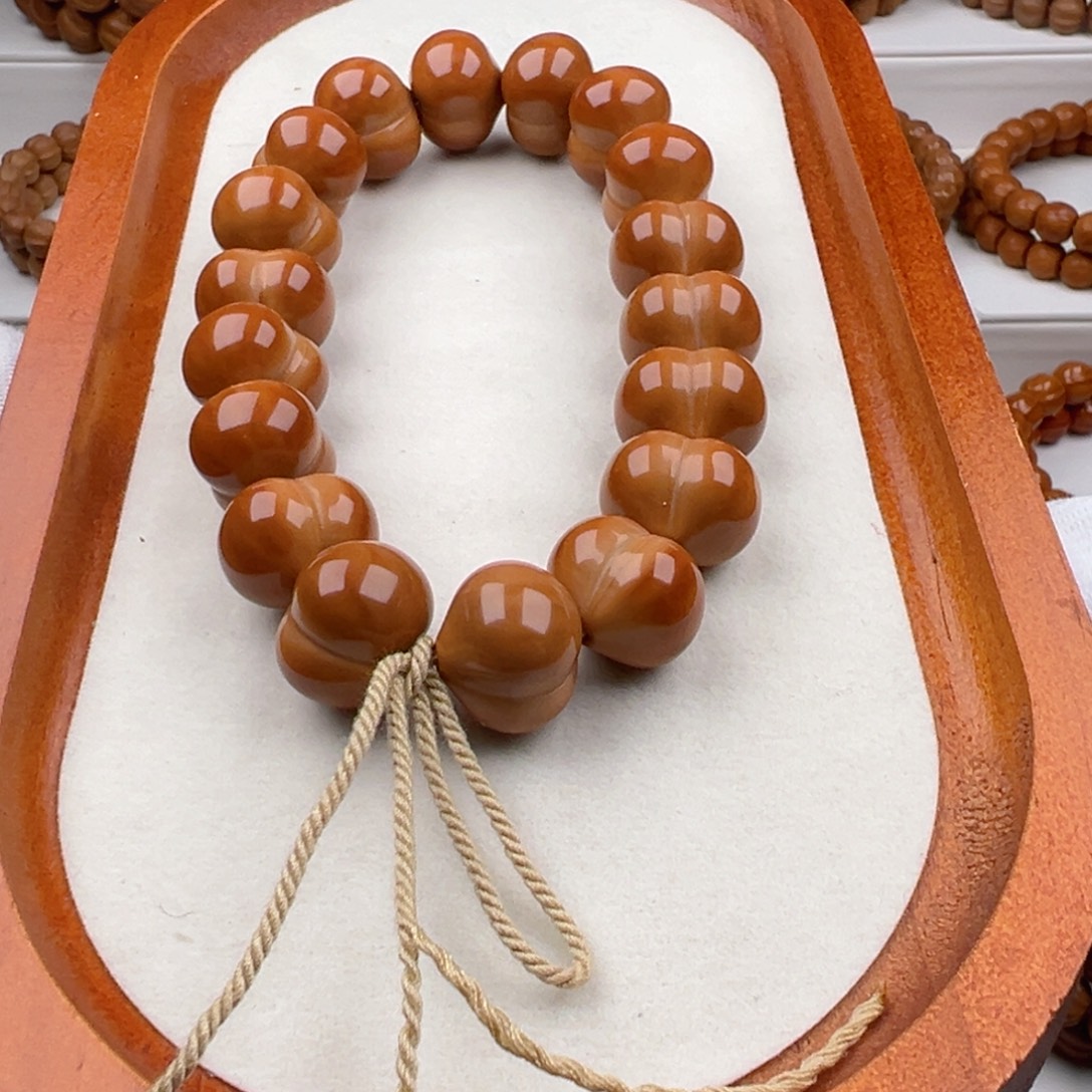 云***海猴头核桃吊坠大屁桃