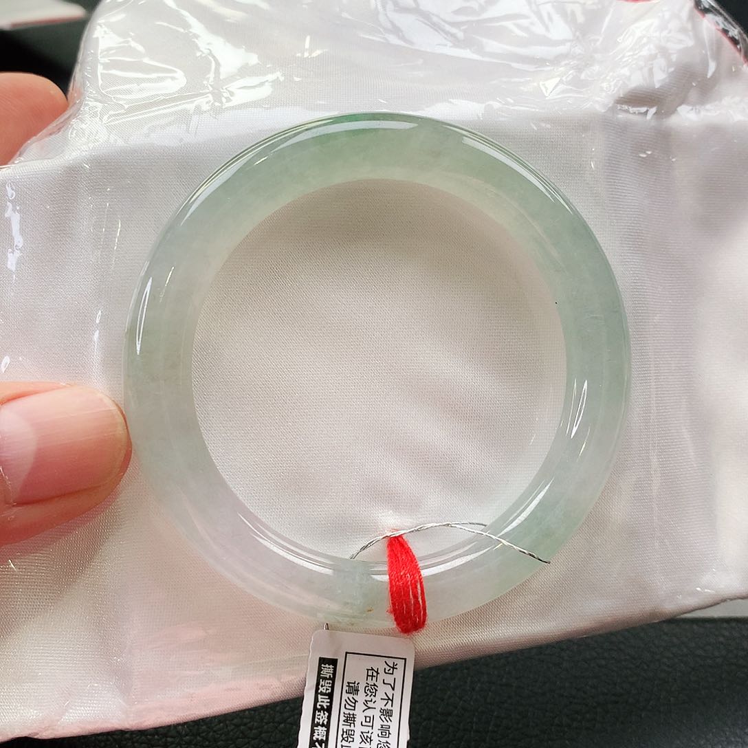 未镶嵌手镯翡翠天然翡翠手镯