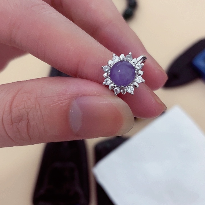 翡翠戒指未镶嵌翡翠L