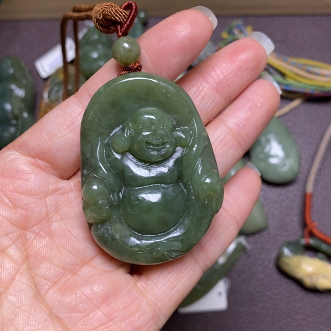 岫岩河磨玉（透闪石质玉）无未镶嵌