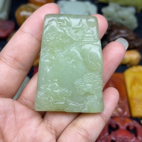 蛇纹石玉未镶嵌颈饰30