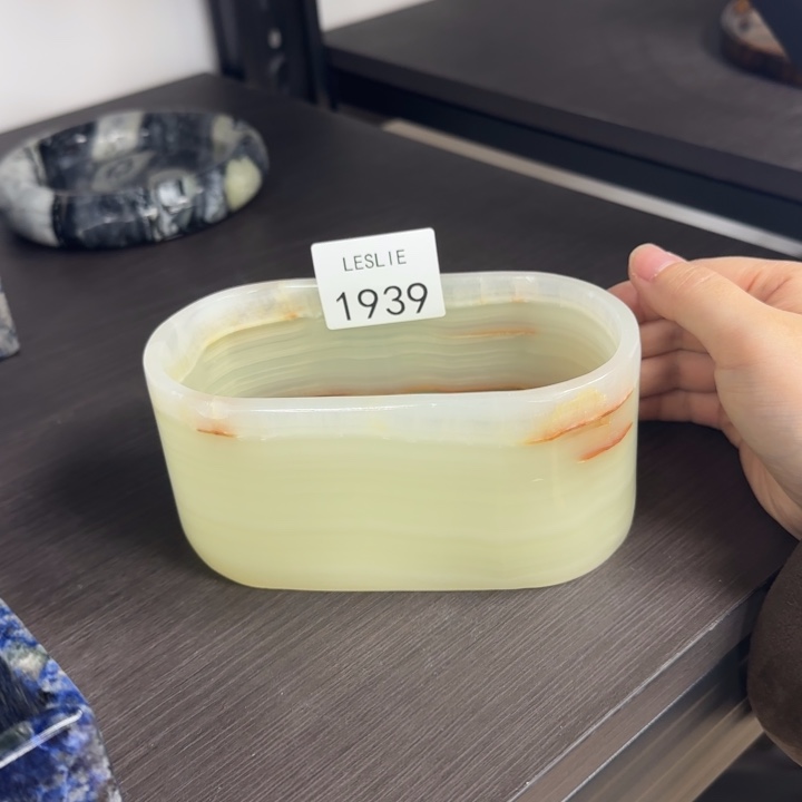 L。 1939。     福利。   