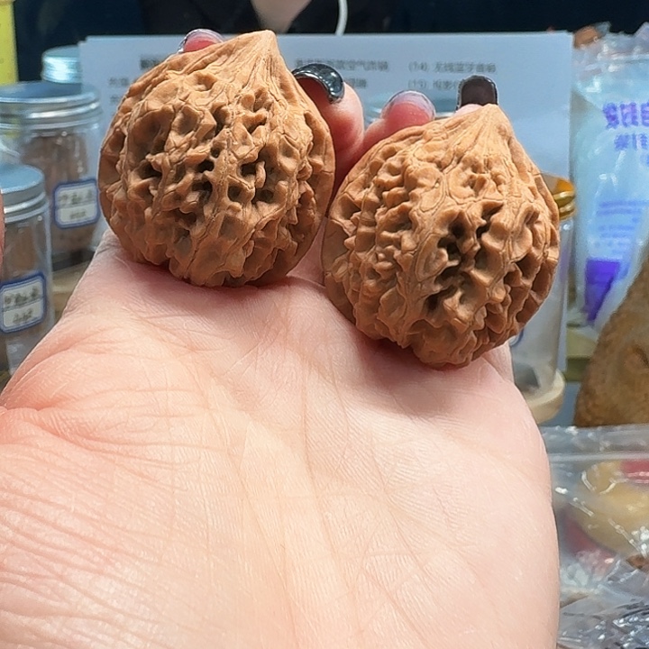 吊坠桃核蒜头鸡34尺