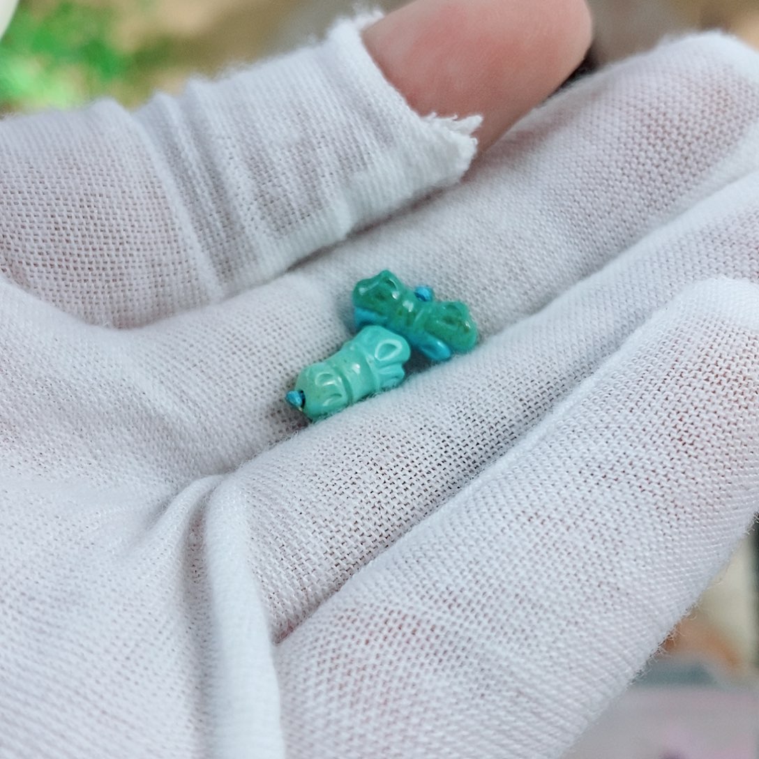 未镶嵌绿松石珠宝奇石