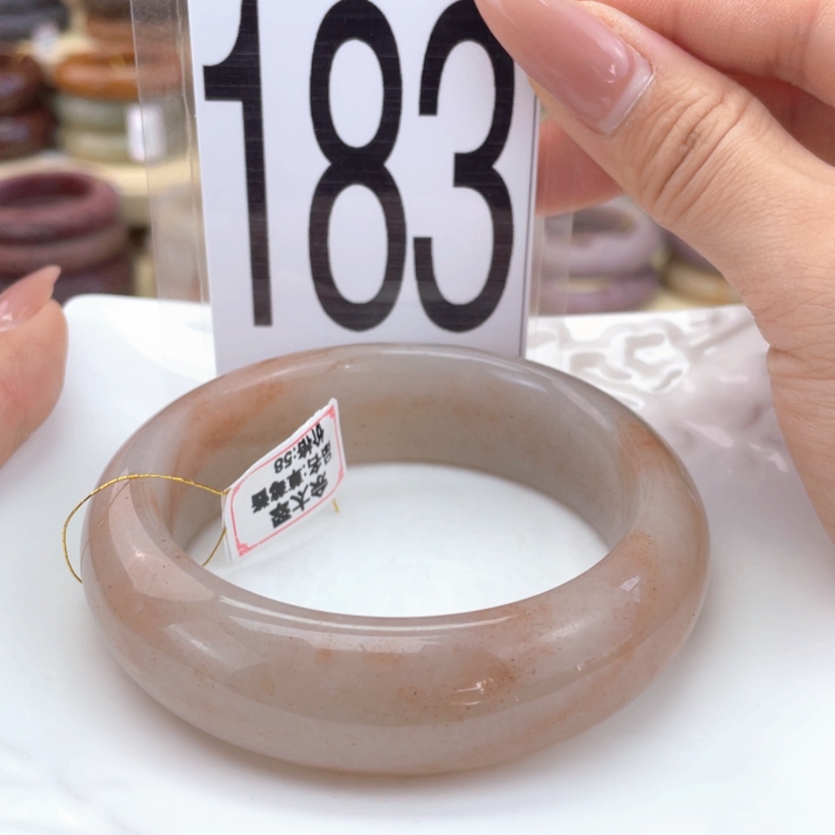 【闪购商品】石英质玉手镯未镶嵌