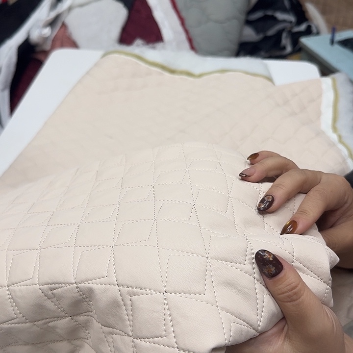 无纺布2米皮夹棉布料