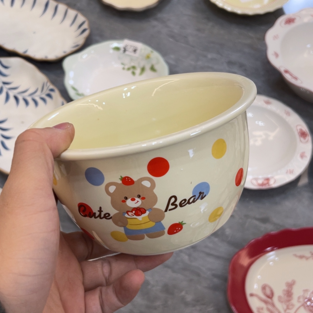 陶瓷微瑕餐具介意勿拍，满18飞！