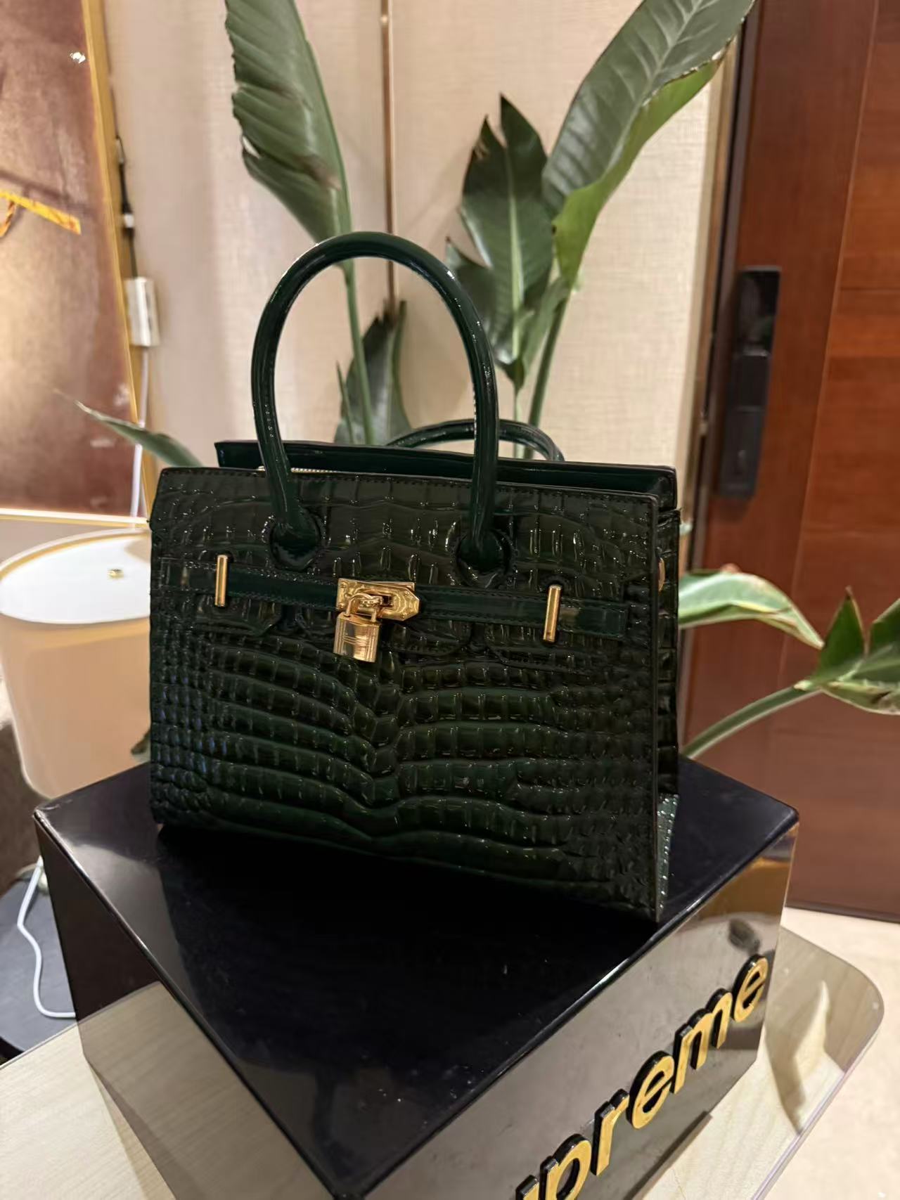 11单肩耐磨单根秋季车缝线手提包大气蛇纹百搭肩包