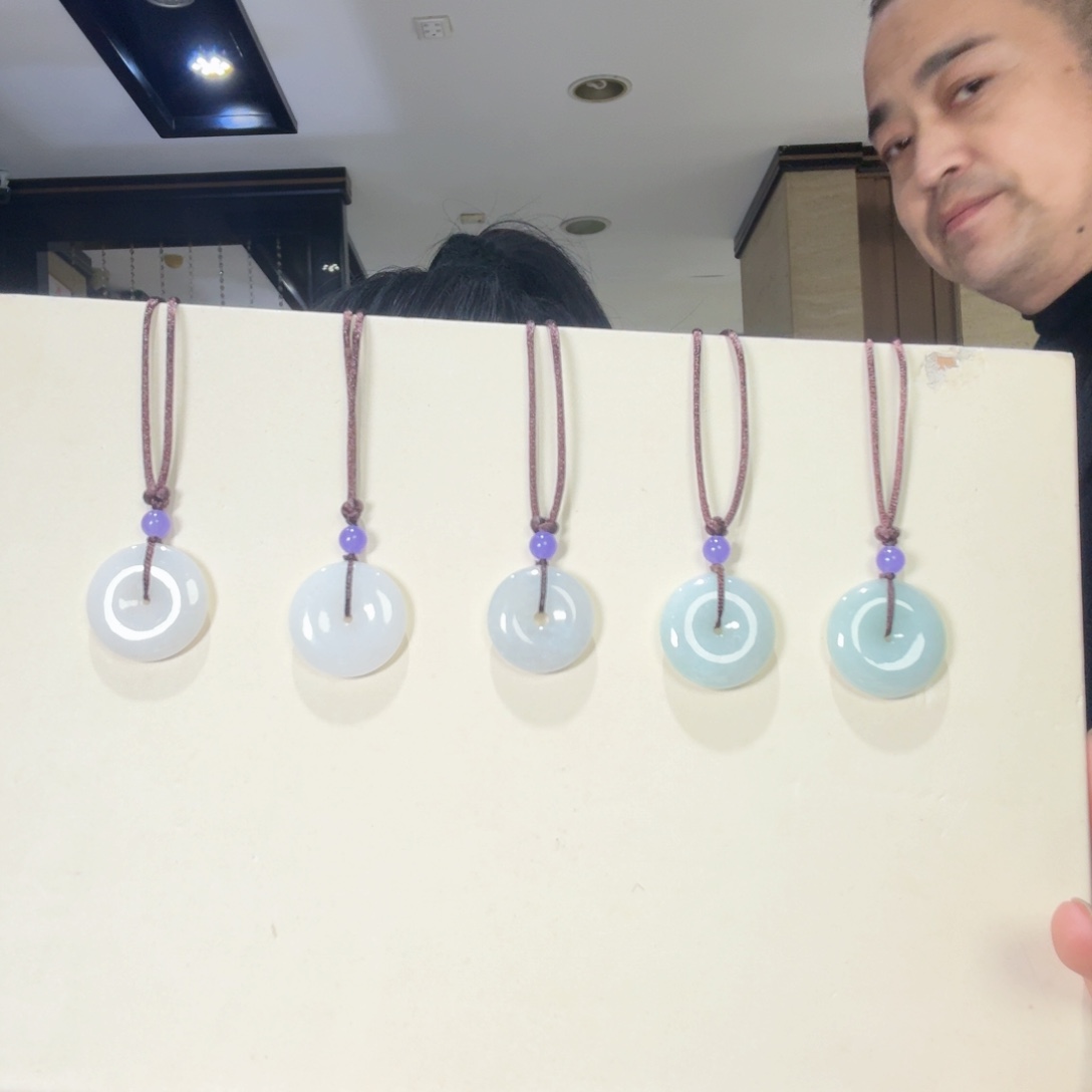 翡翠未镶嵌颈饰天然翡翠平安扣福利价