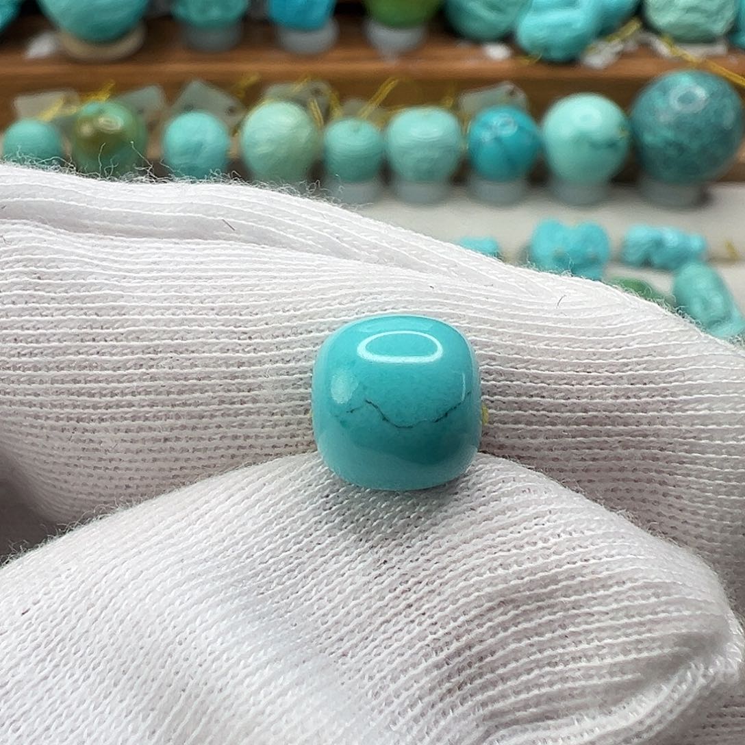 绿松石配饰未镶嵌