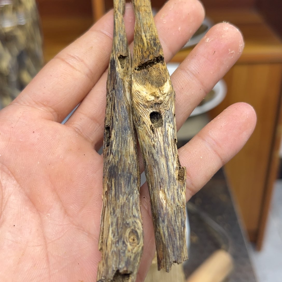 沉香沉香碎屑乌身9克