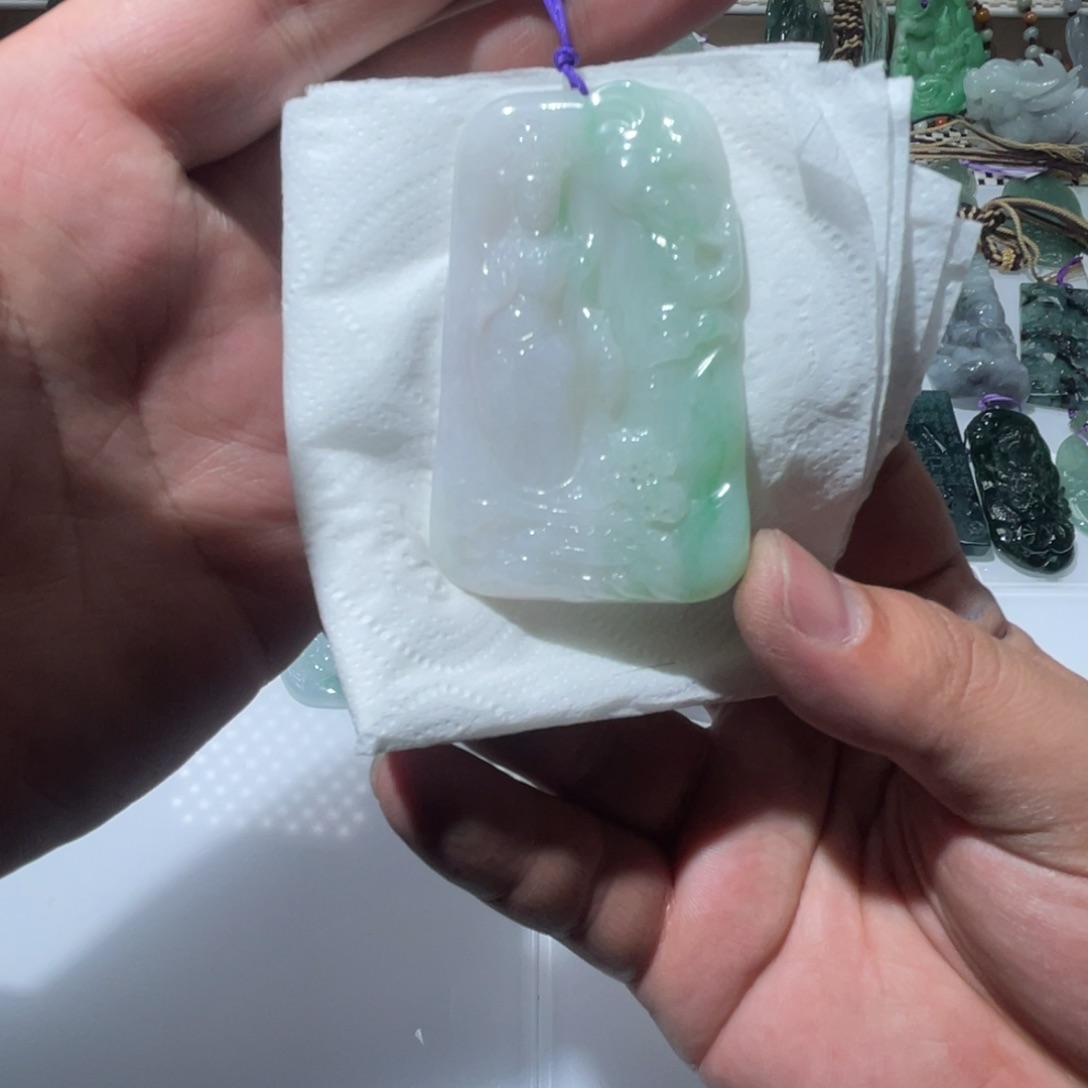 翡翠颈饰未镶嵌天然