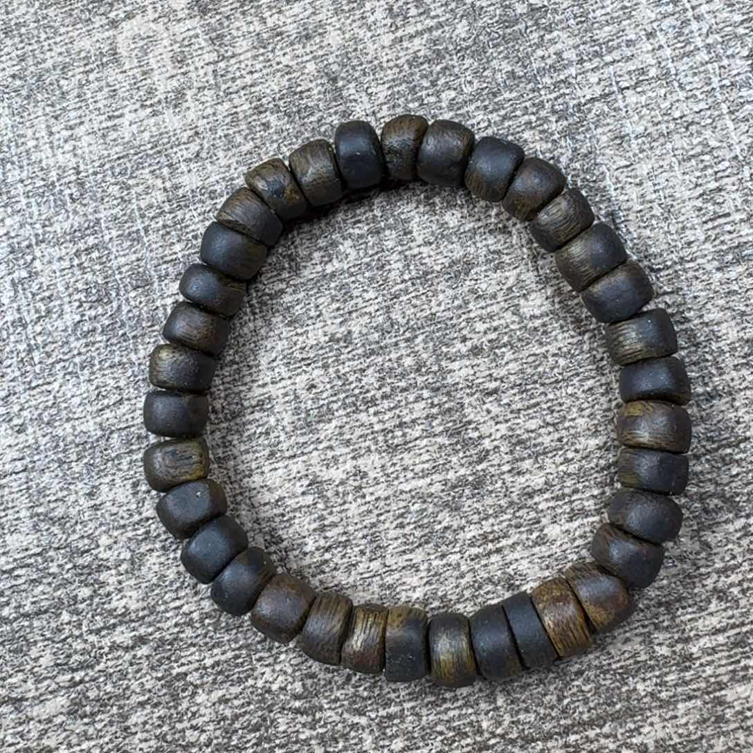 沉香碎屑沉香绿棋片珠0.8/5.4