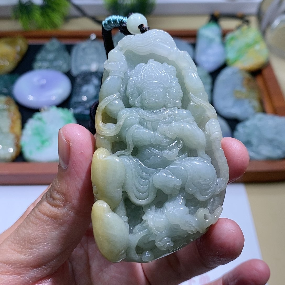 【闪购商品】翡翠颈饰未镶嵌不动明王