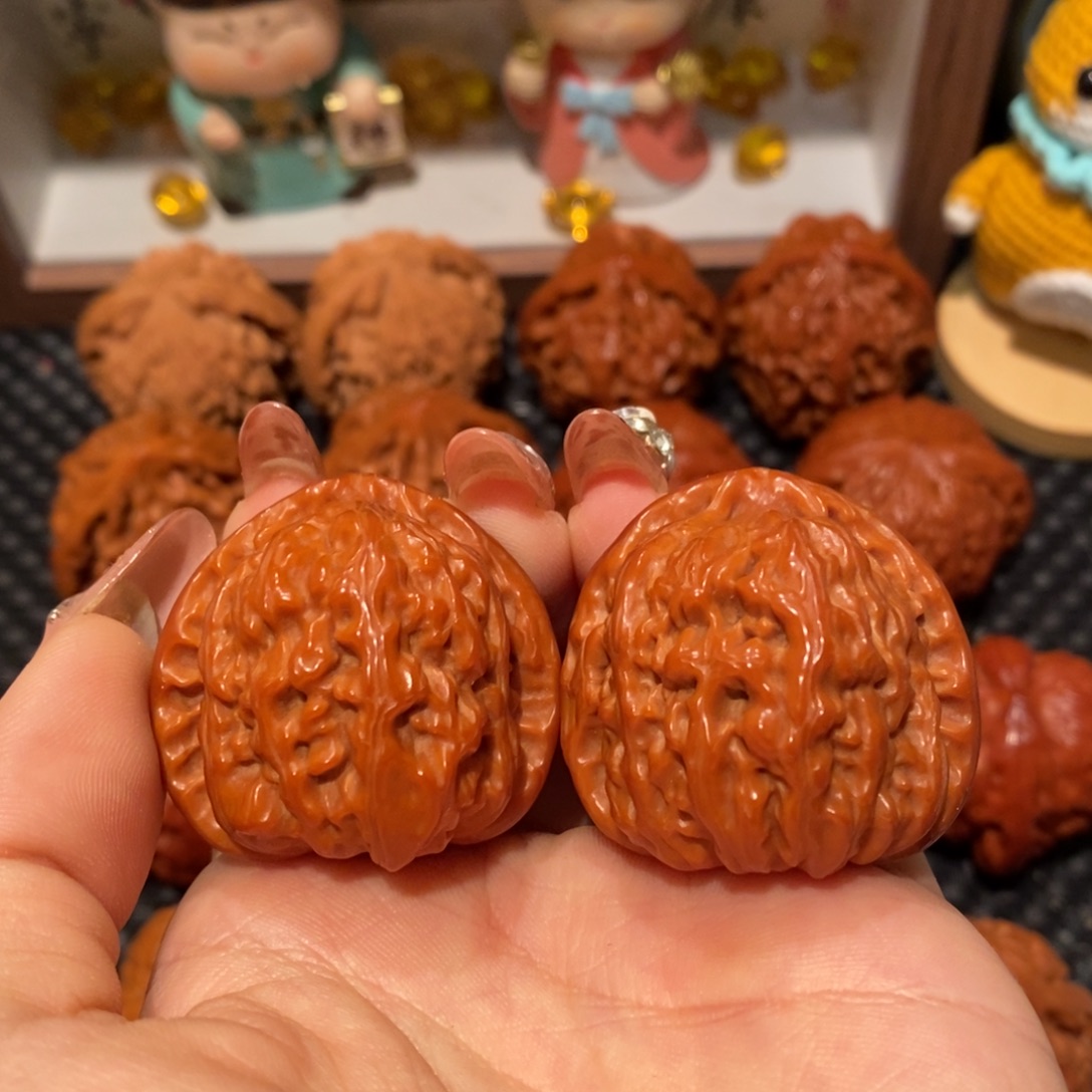 吊坠桃核36白狮子，0779