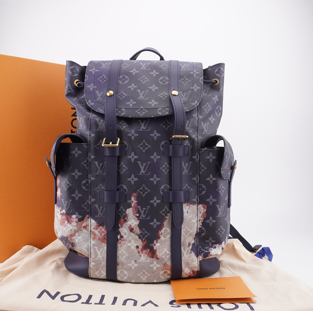 未使用 LouisVuitton/路易威登 火烧云 Christopher双肩包 F589