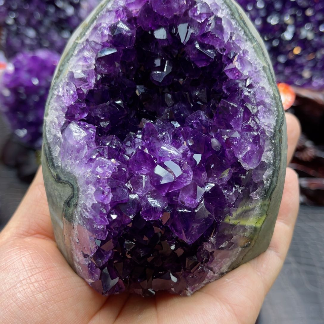 紫晶大型摆件（非配饰）未镶嵌