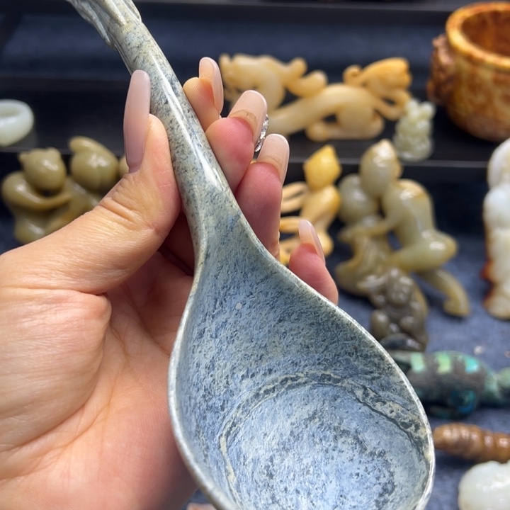 冯***其摆件精美图片展示