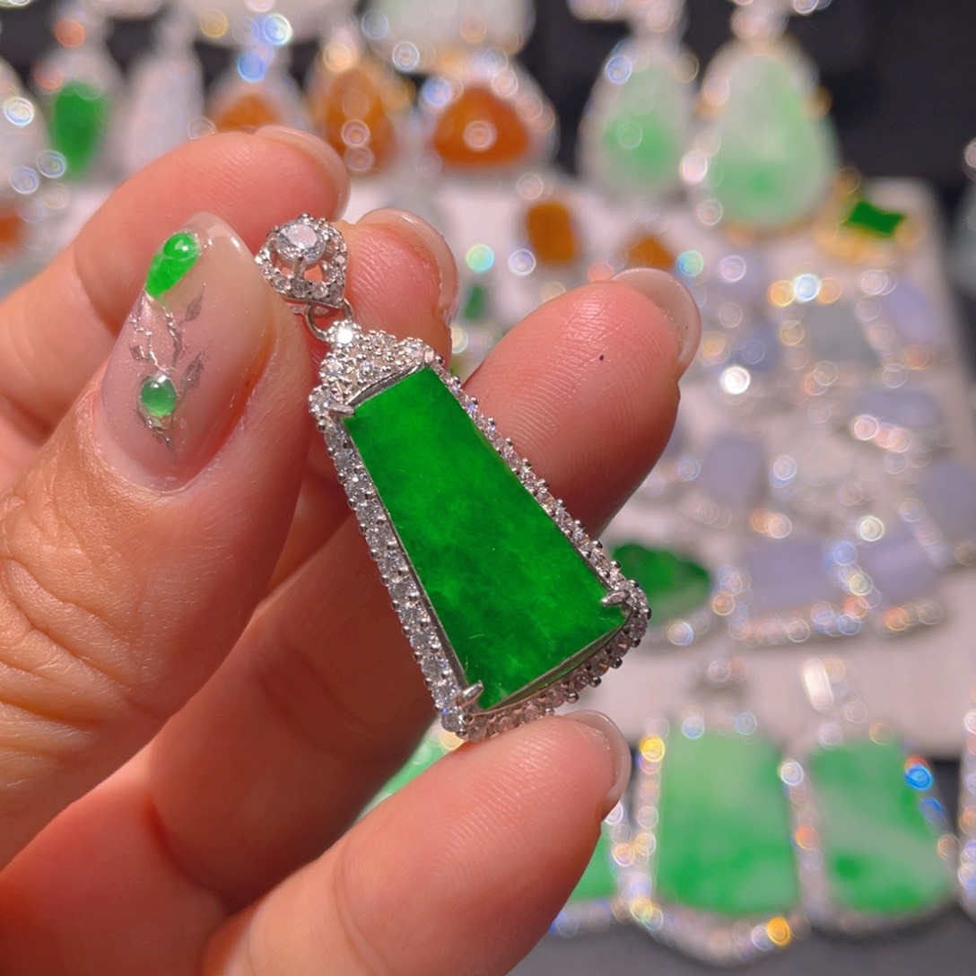 翡翠颈饰银S925镶嵌精品