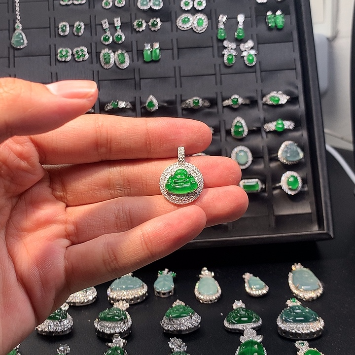 翡翠未镶嵌吊坠(不含链)