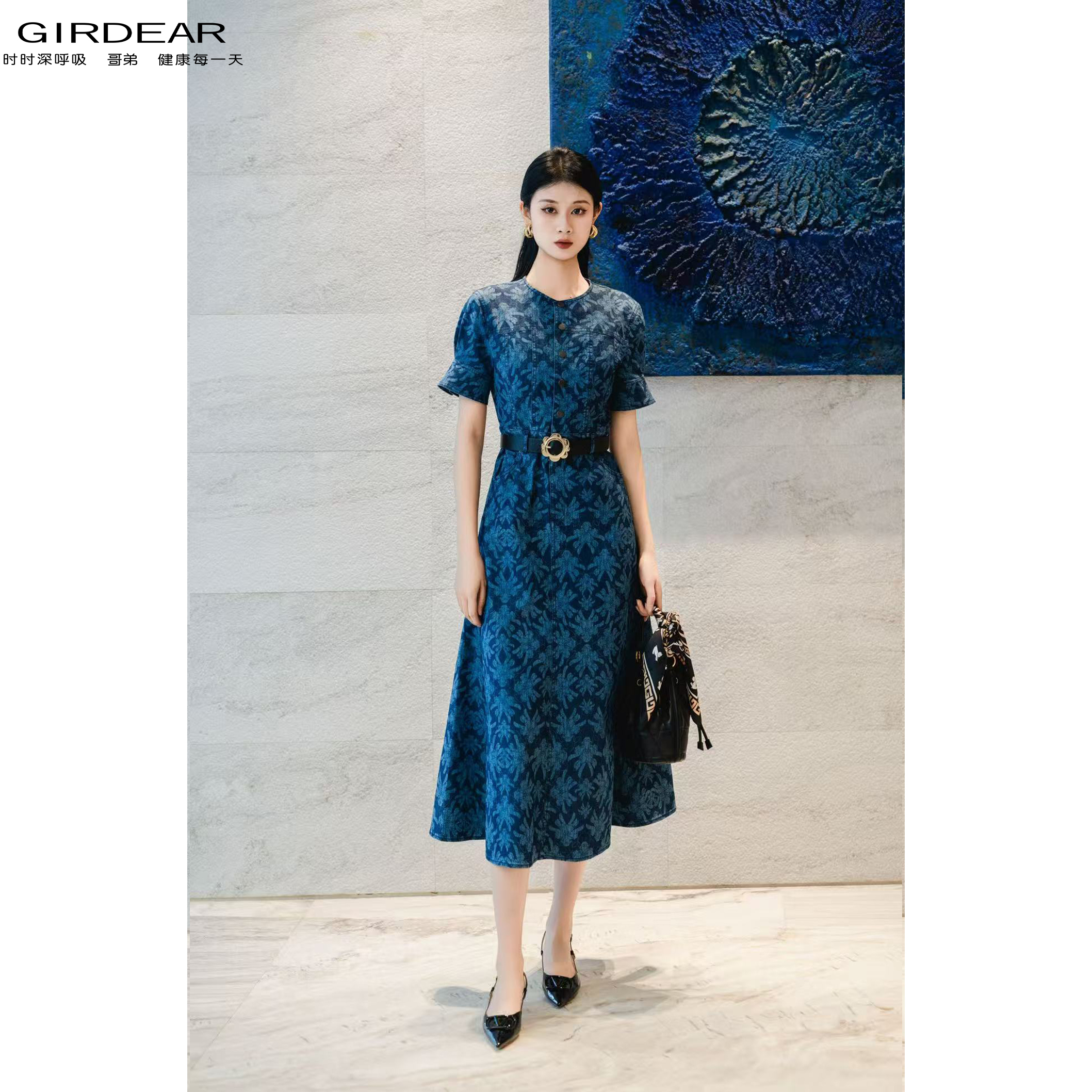 GIRDEAR/哥弟夏季新款气质优雅复古百搭中长款牛仔连衣裙女150019