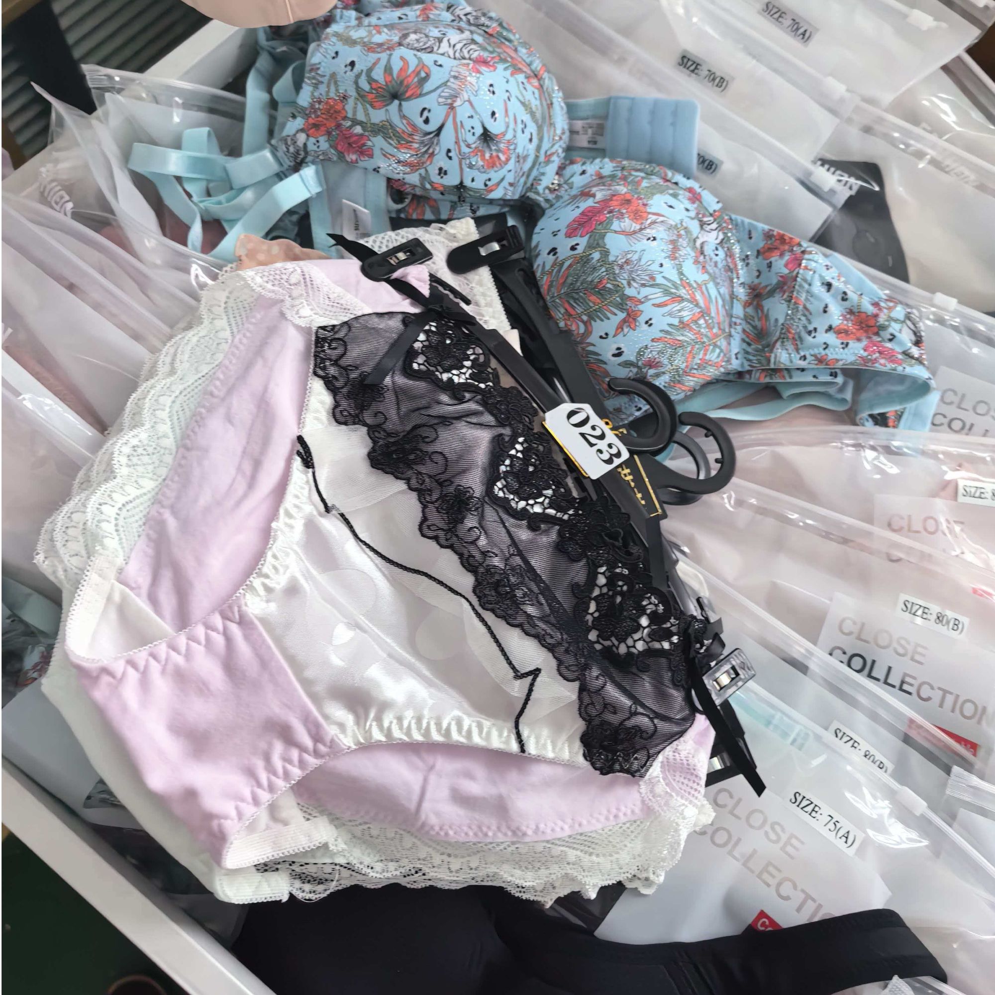 特价女士内裤包臀