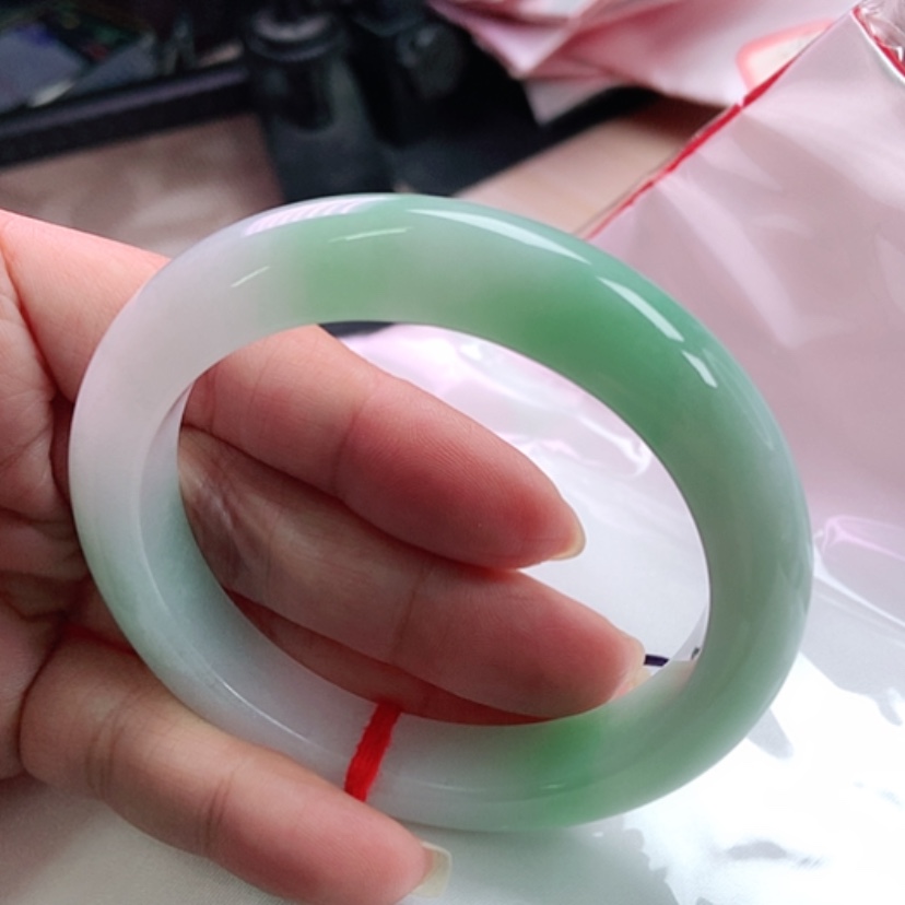 【闪购商品】翡翠手镯未镶嵌，