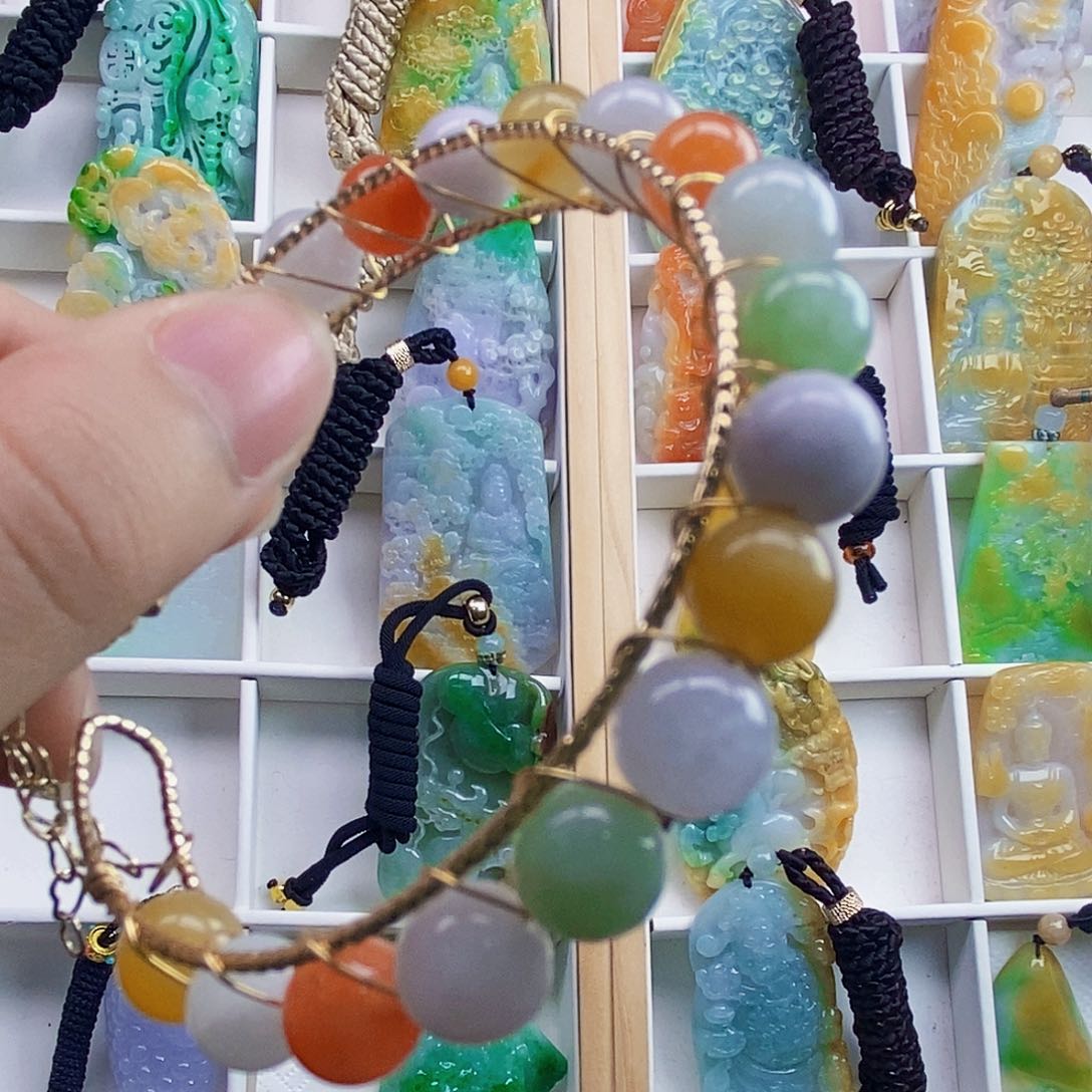 颈饰未镶嵌翡翠翡翠