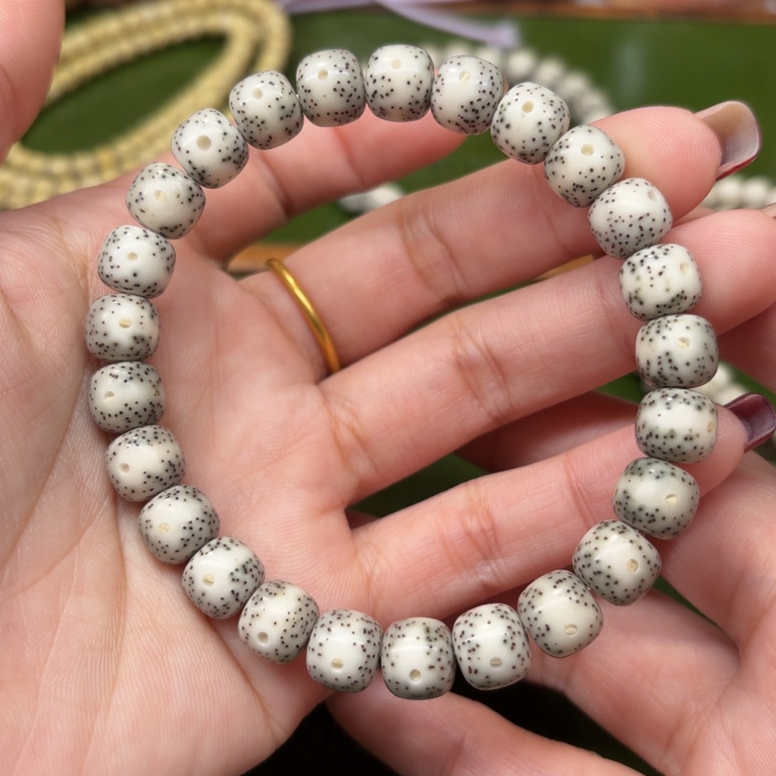 星月菩提手串⚠️漏⚠️8*9老型❗️星点货❗️石玉料❗️