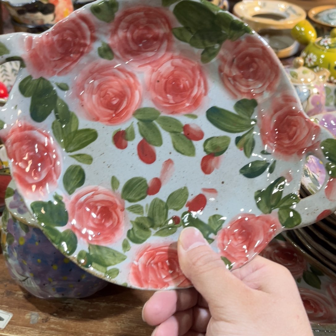 壶红红火火的一天在外工作地点