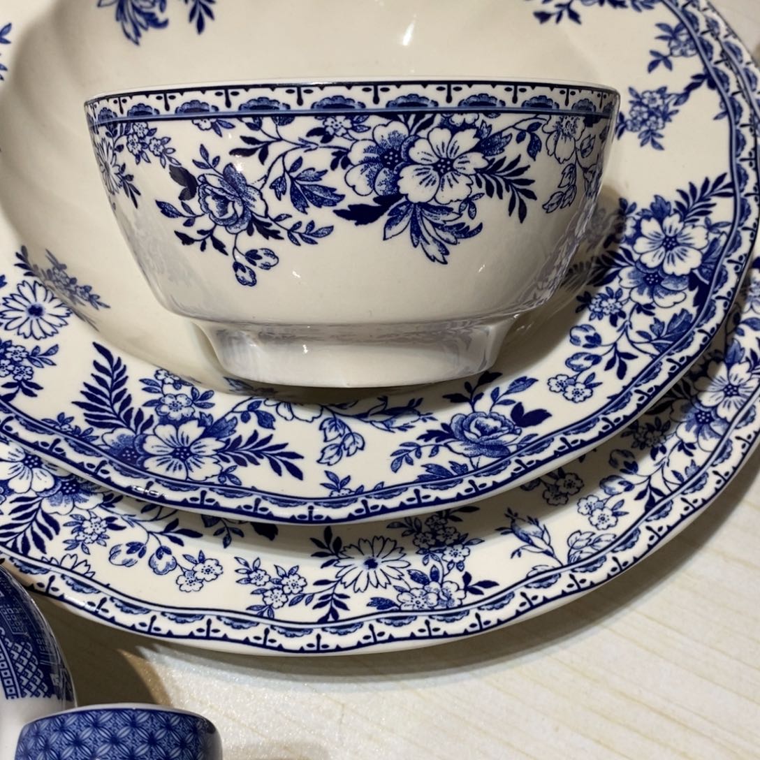 瓷微瑕青花4.5米饭碗