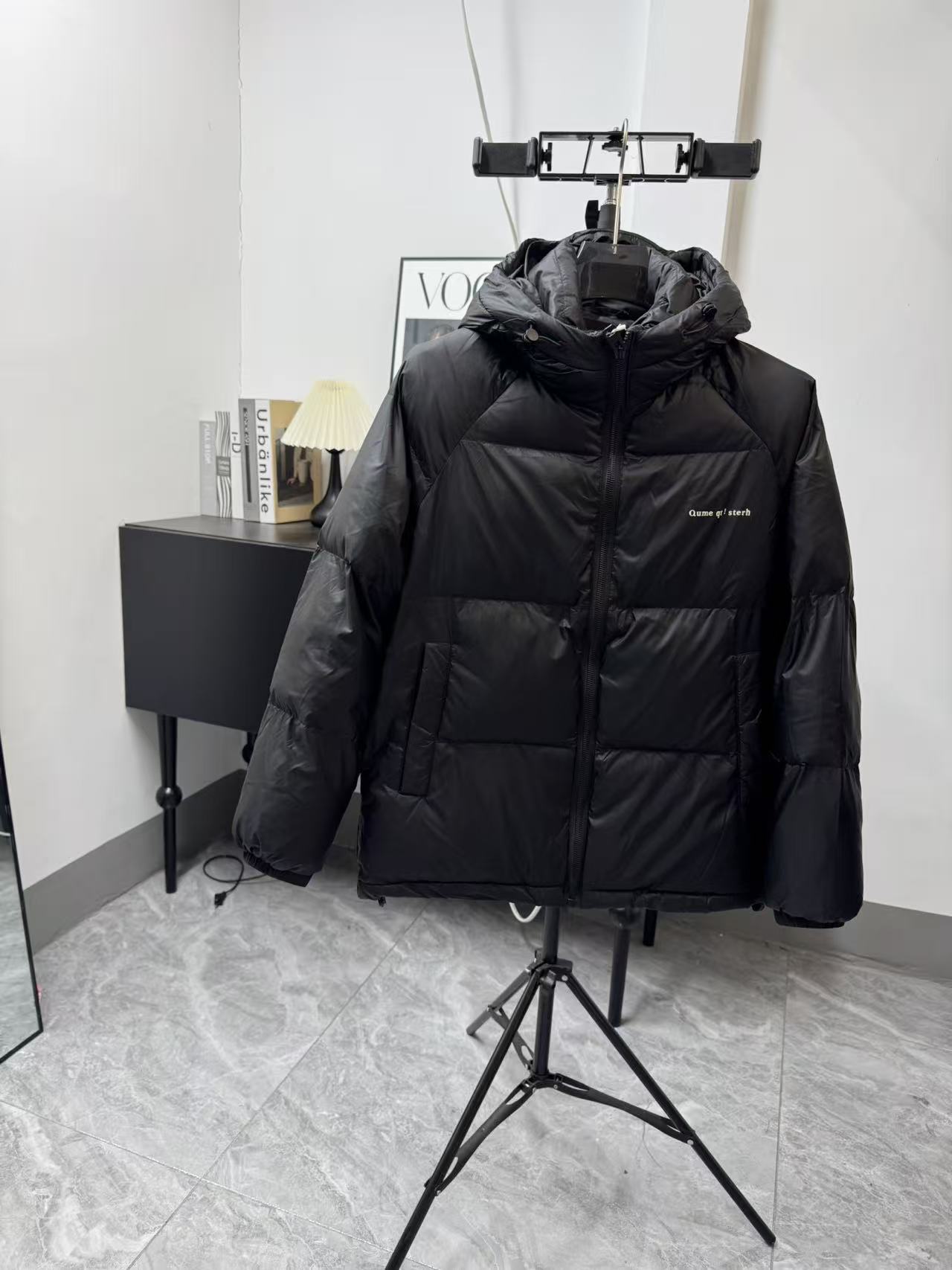 2025高充连帽羽绒服外套男士休闲时尚百搭保暖冬季男款黑色短款