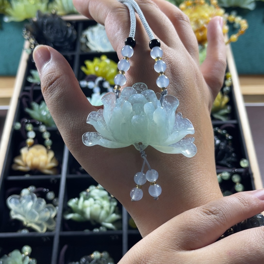 合金蛇纹石玉颈饰11