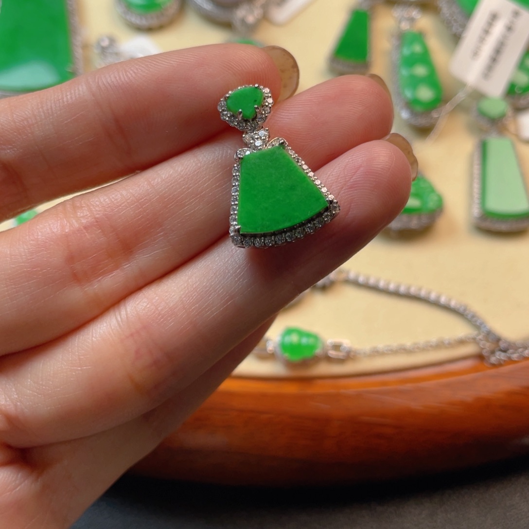 翡翠吊坠(不含链)银S925镶嵌