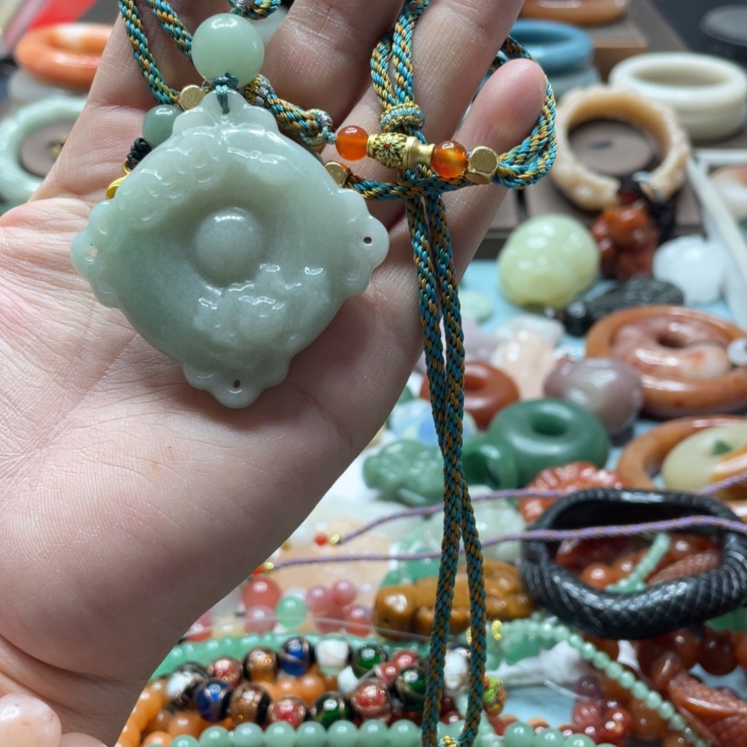 石英质玉手镯合金