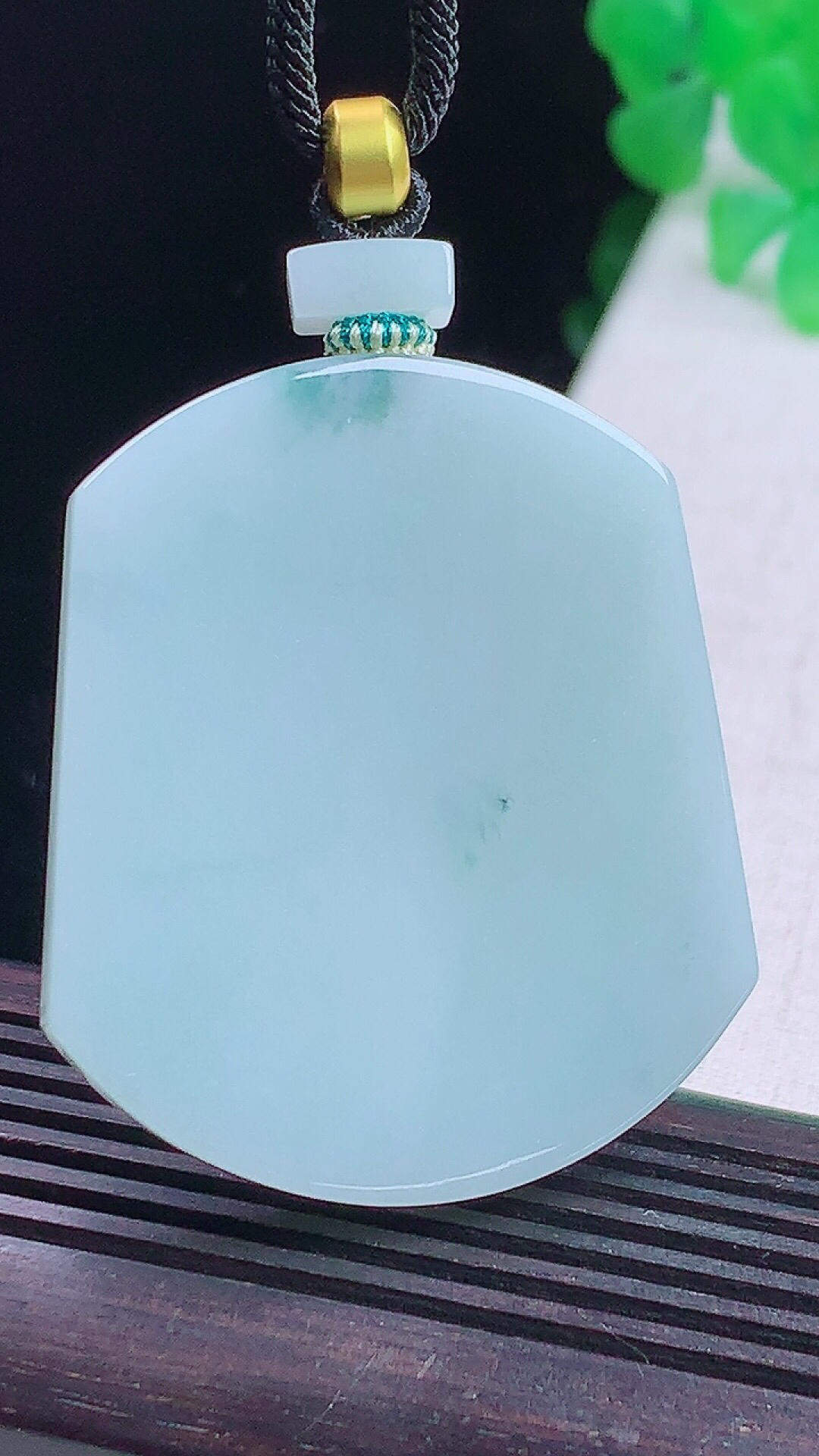 天然缅甸翡翠A货 飘花无事牌 种老肉细尺寸49.6/42.4/5.7