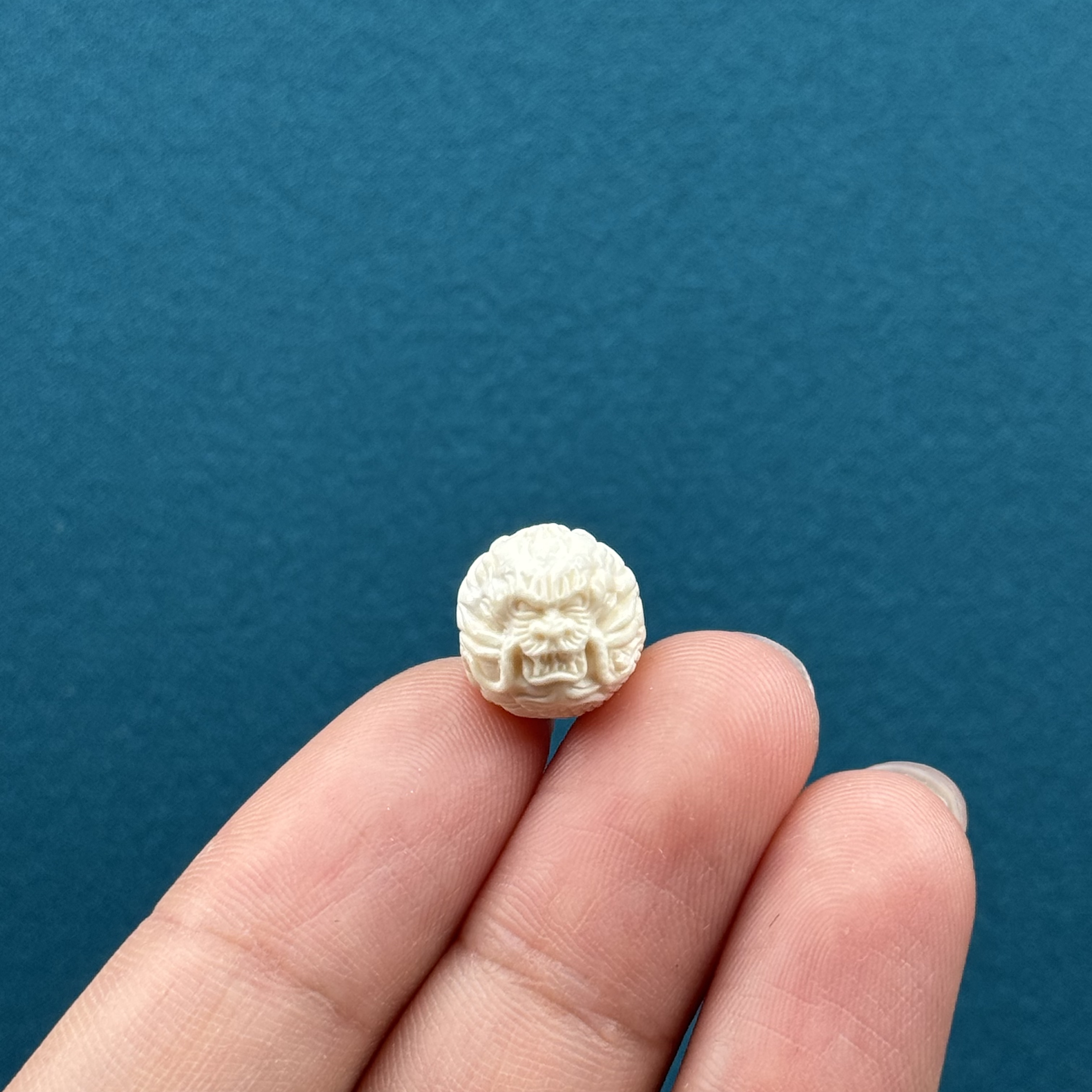D63-20天然猛犸牙雕刻龙珠左右通孔11.5mm支持复检假一罚十