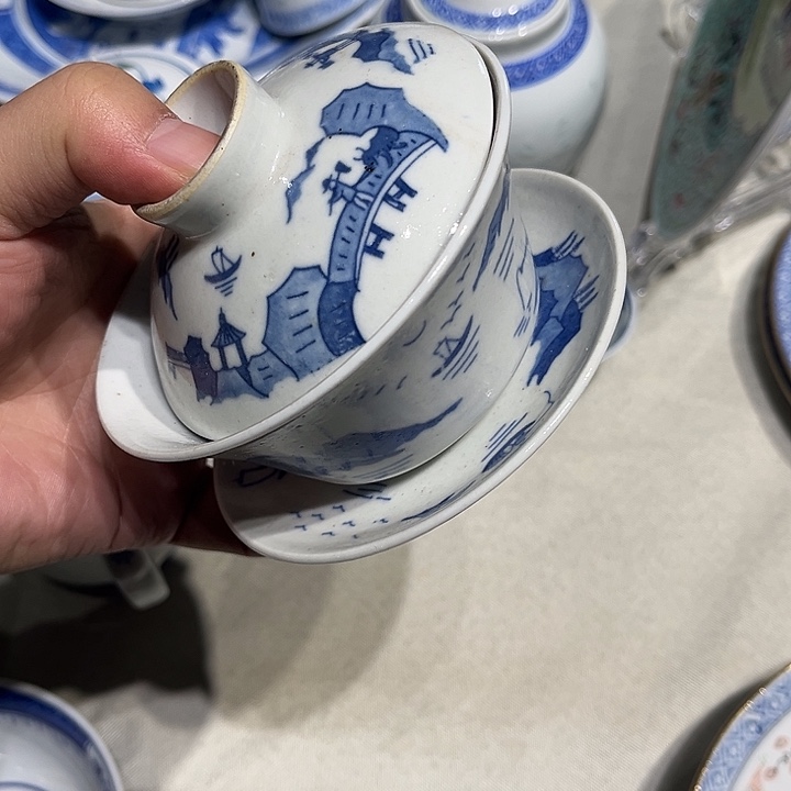 景德镇陶瓷盖碗微瑕