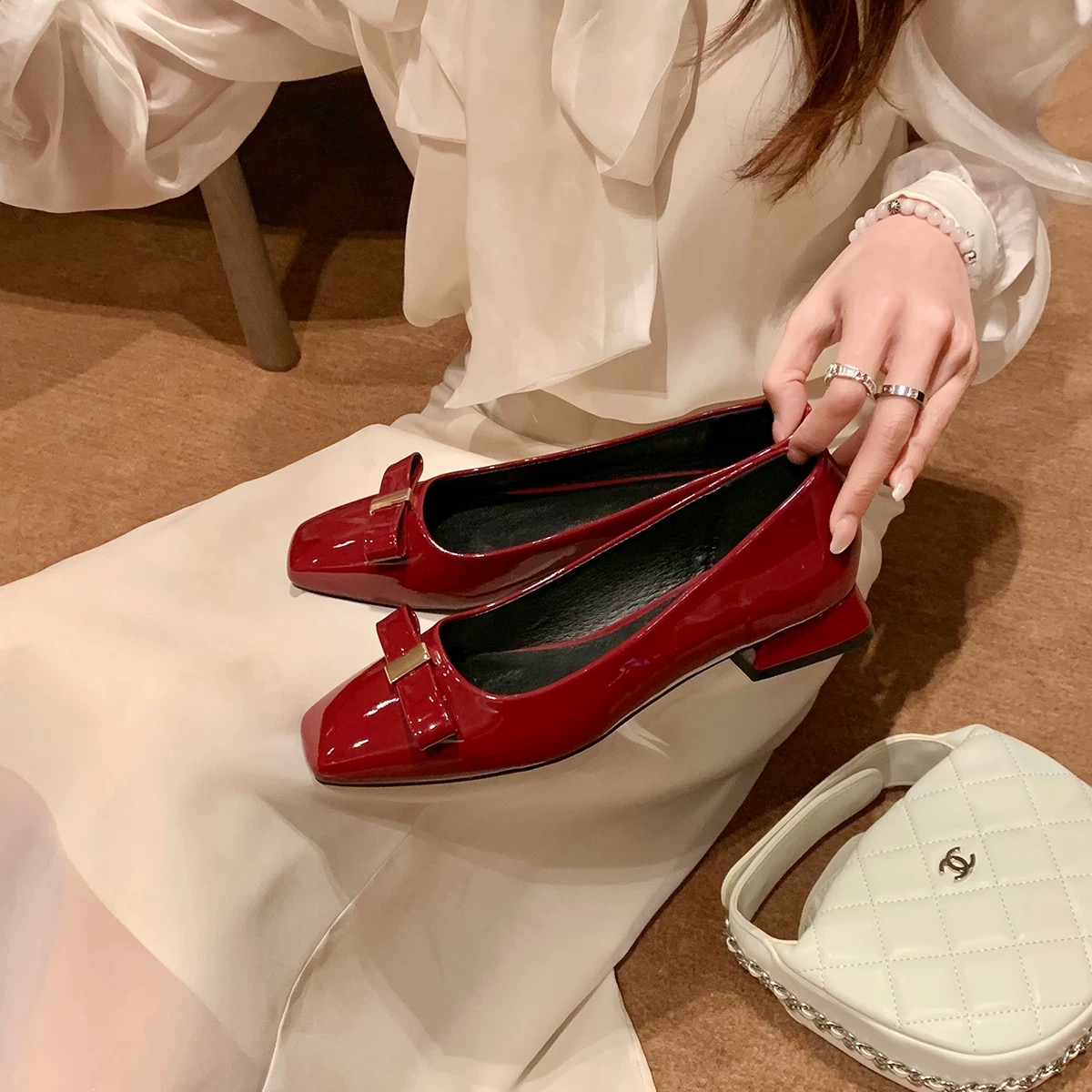 法式方头蝴蝶结浅口粗跟芭蕾单鞋女平底鞋2025新款女外穿一脚蹬软