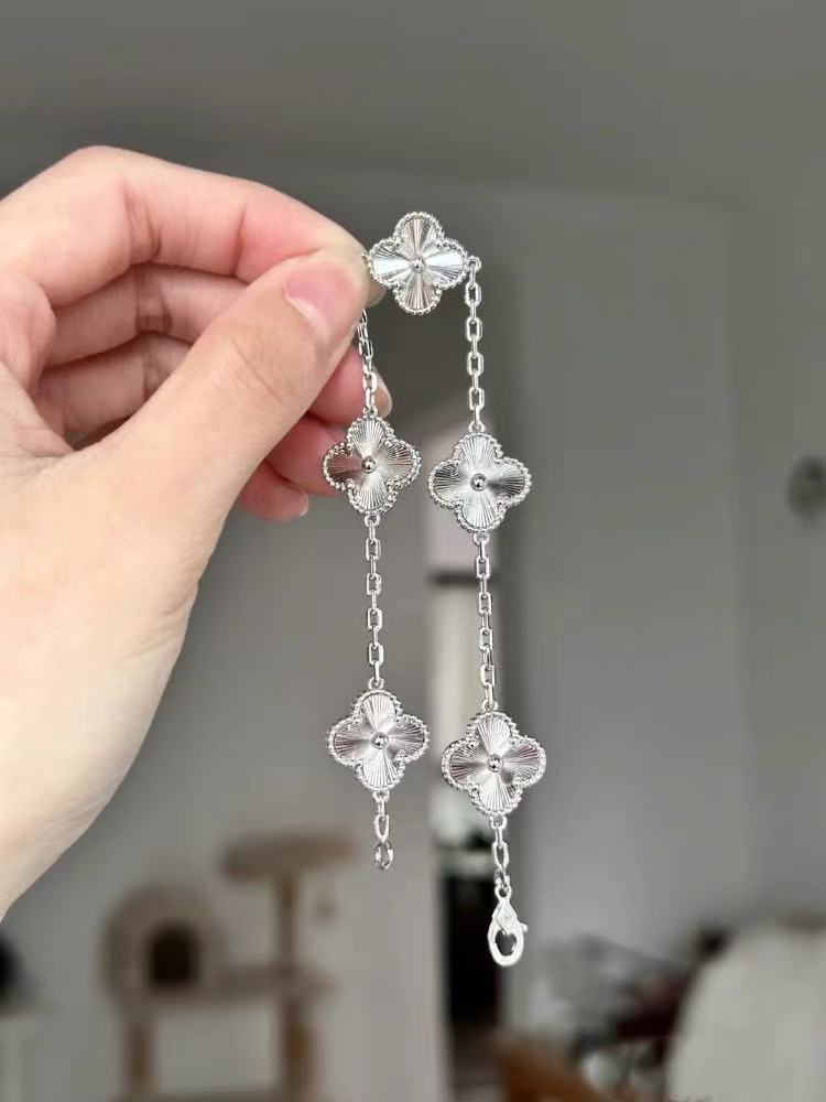 S344-四叶草手链-无礼盒（此链接勿拍）