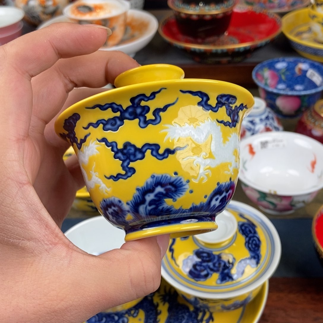 陶瓷的设计师是一个人的