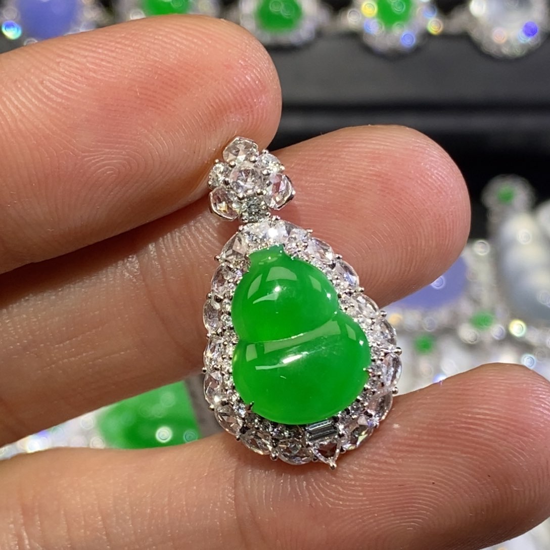 吊坠(不含链)18K金镶嵌翡翠冰阳绿葫芦